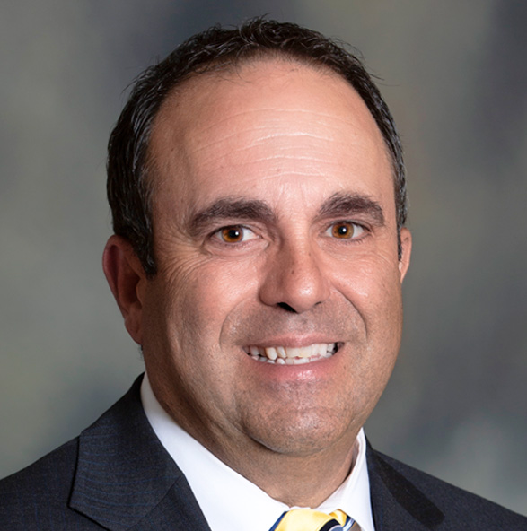 Photo Headshot of Craig Soucy